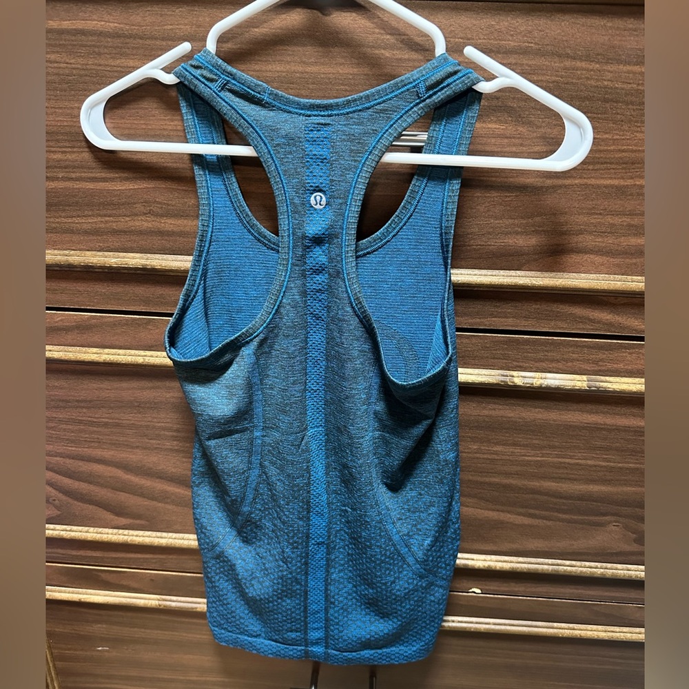 Lululemon Swiftly Tech Racerback Size 2 - Picture 4 of 6